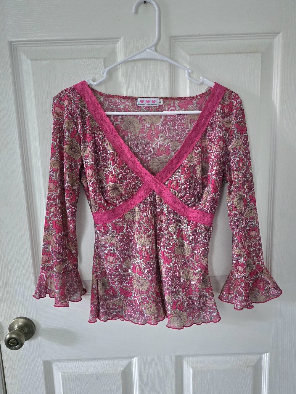 Y2K cute pink floral blouse with lace trim -Size large